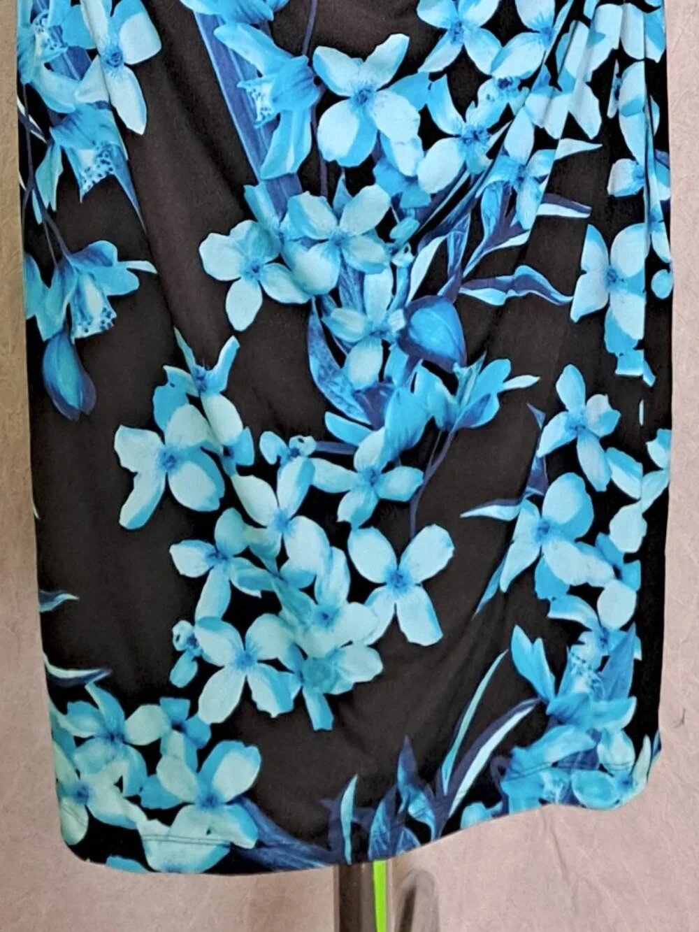 Floral Dress Shear top Connected Apparel - Picture 6 of 6